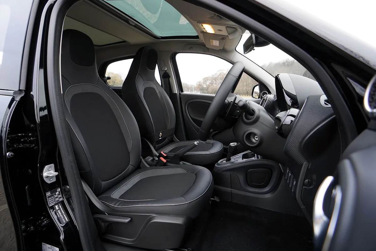 Vehicle Biohazard Cleanup in Lakeport, TX